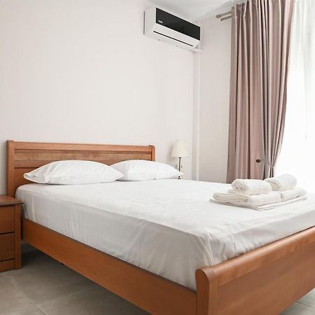 Faidra Apartments Néa Péramos 外观 照片