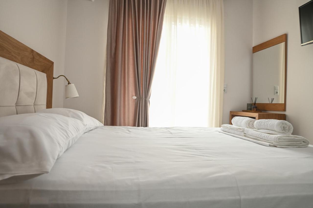 Faidra Apartments Néa Péramos 外观 照片