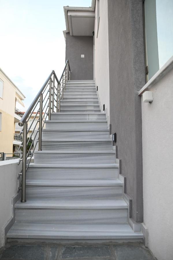 Faidra Apartments Néa Péramos 外观 照片