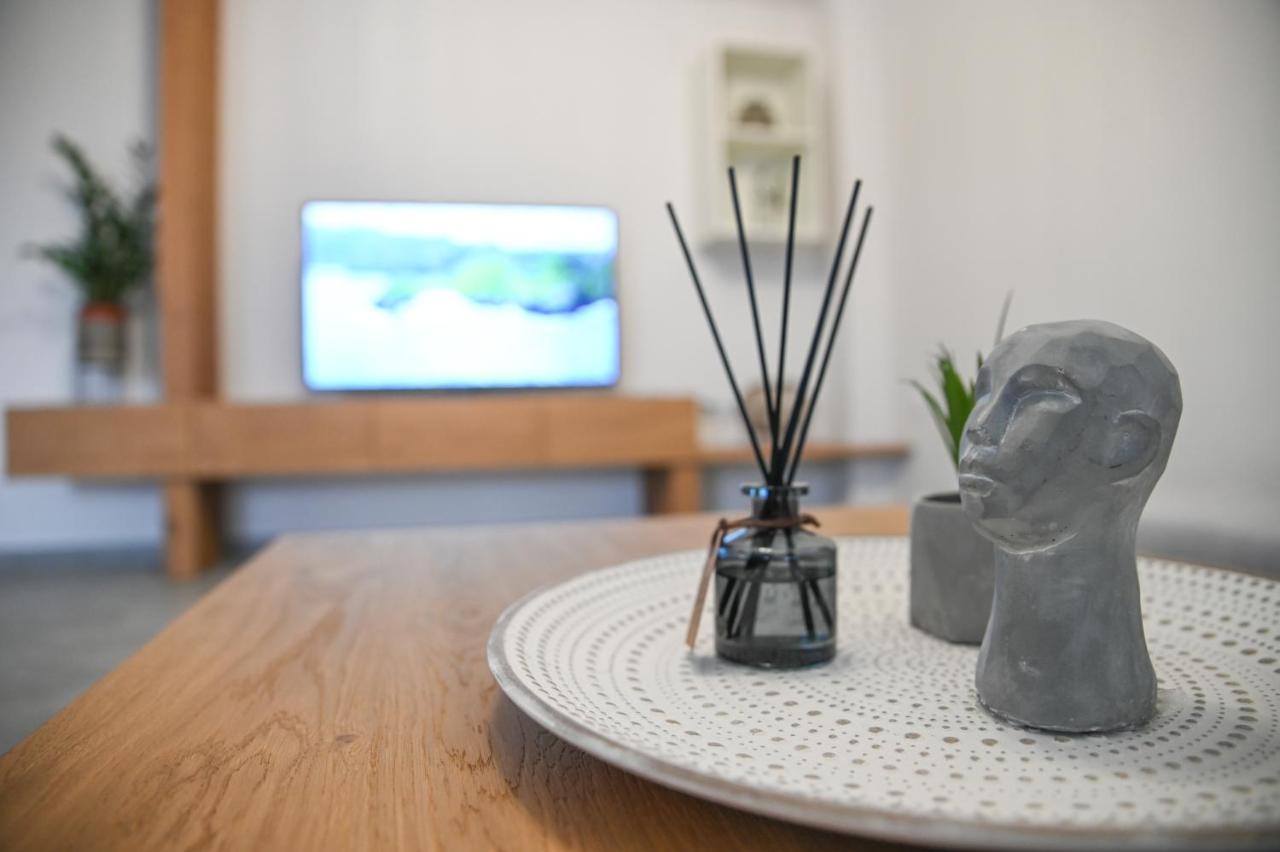 Faidra Apartments Néa Péramos 外观 照片