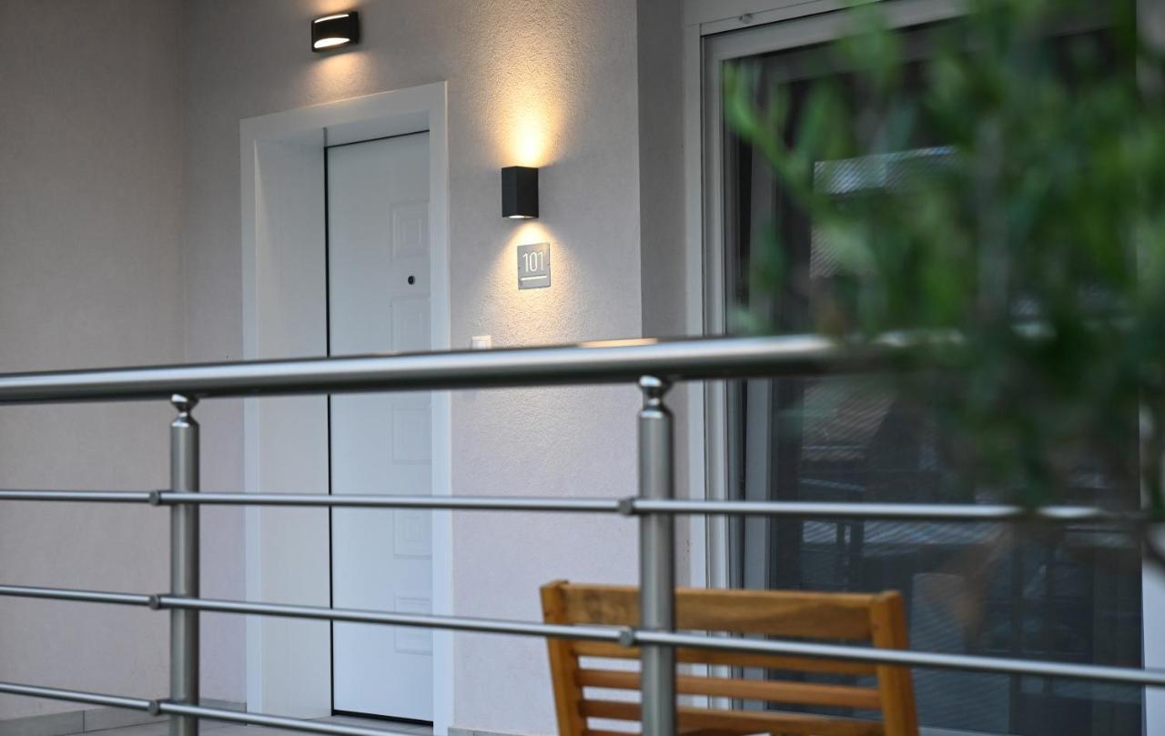 Faidra Apartments Néa Péramos 外观 照片