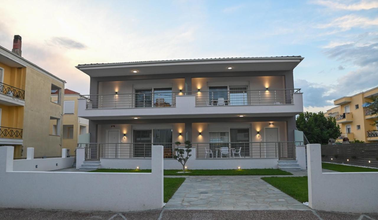 Faidra Apartments Néa Péramos 外观 照片