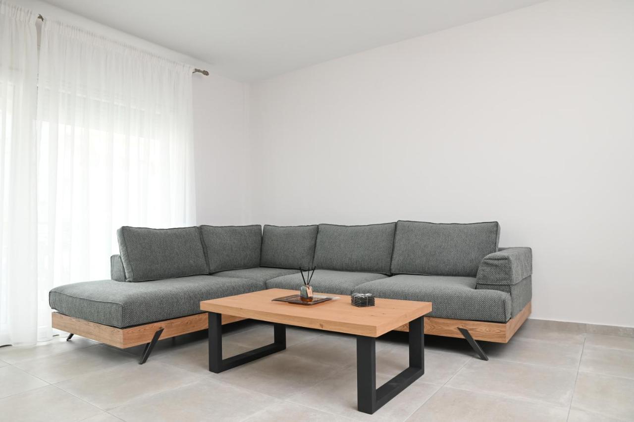 Faidra Apartments Néa Péramos 外观 照片