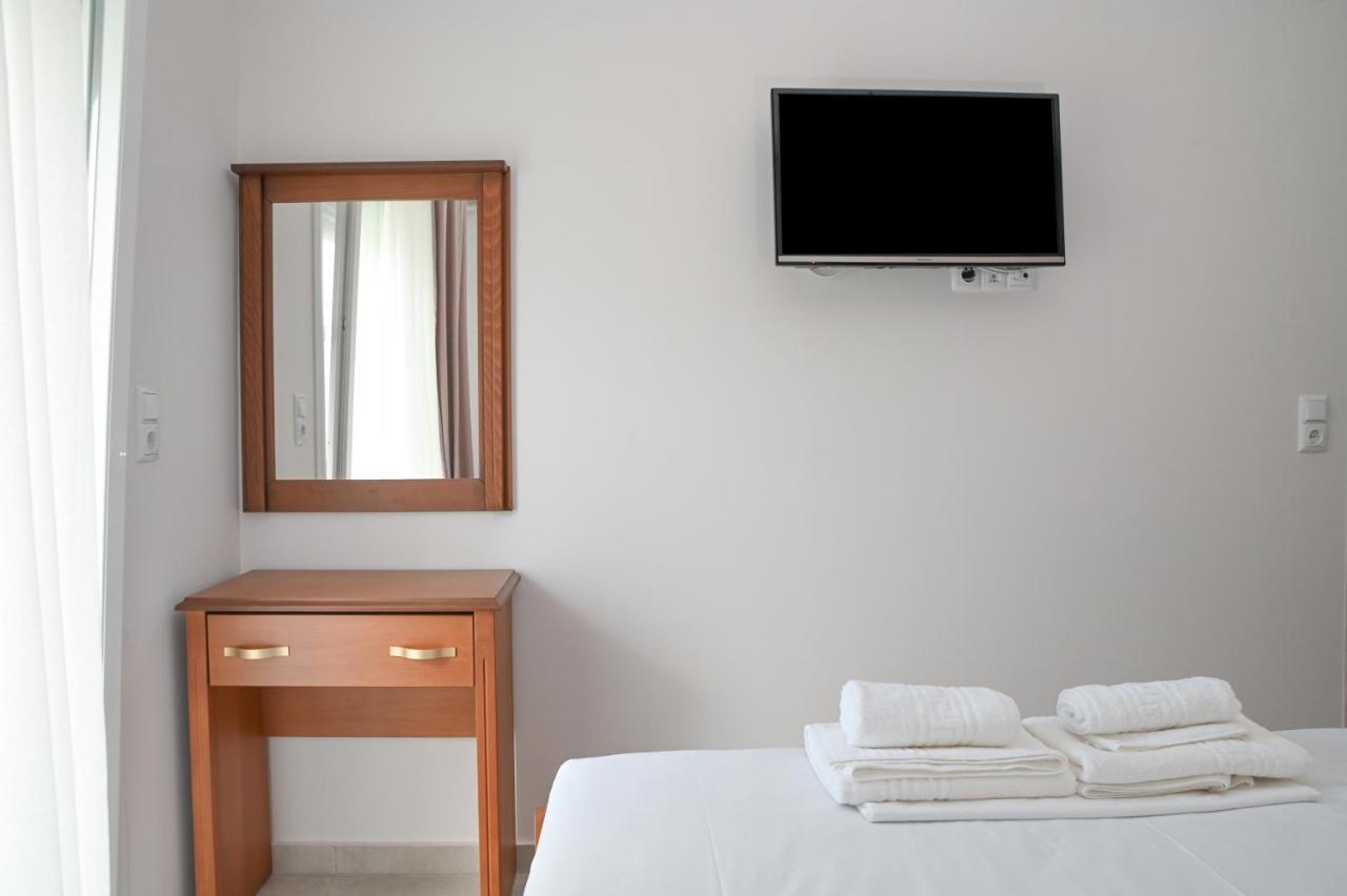 Faidra Apartments Néa Péramos 外观 照片
