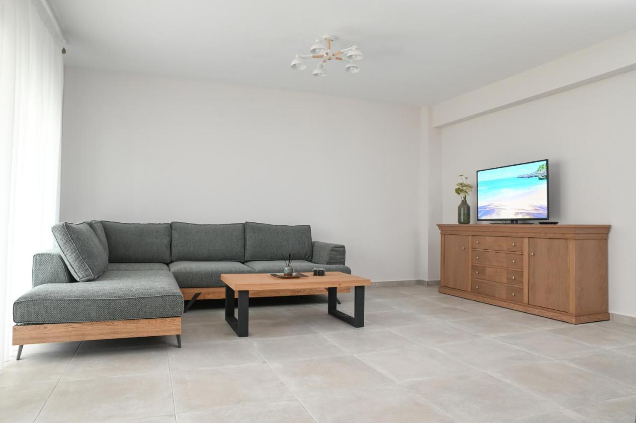 Faidra Apartments Néa Péramos 外观 照片