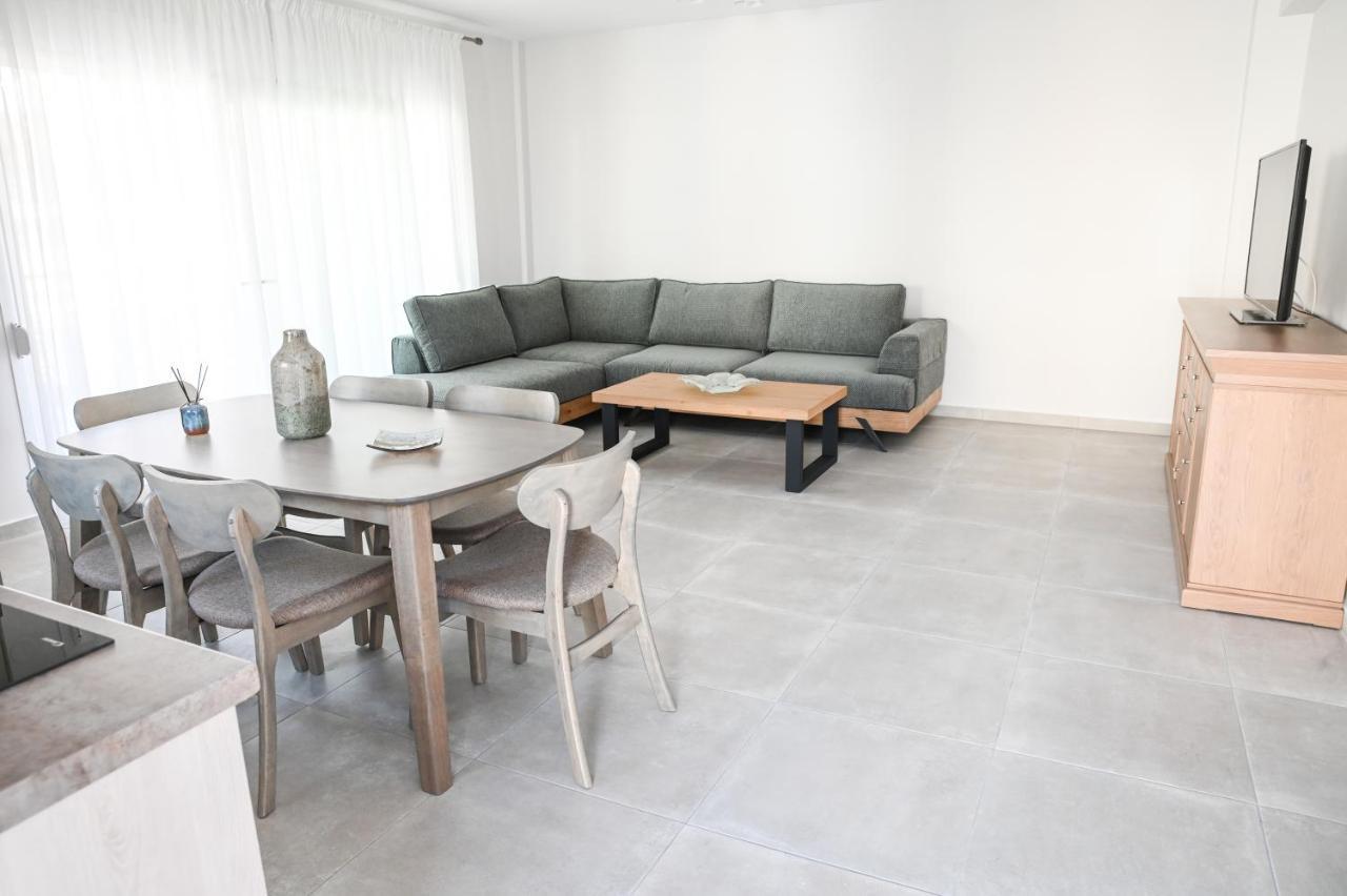 Faidra Apartments Néa Péramos 外观 照片